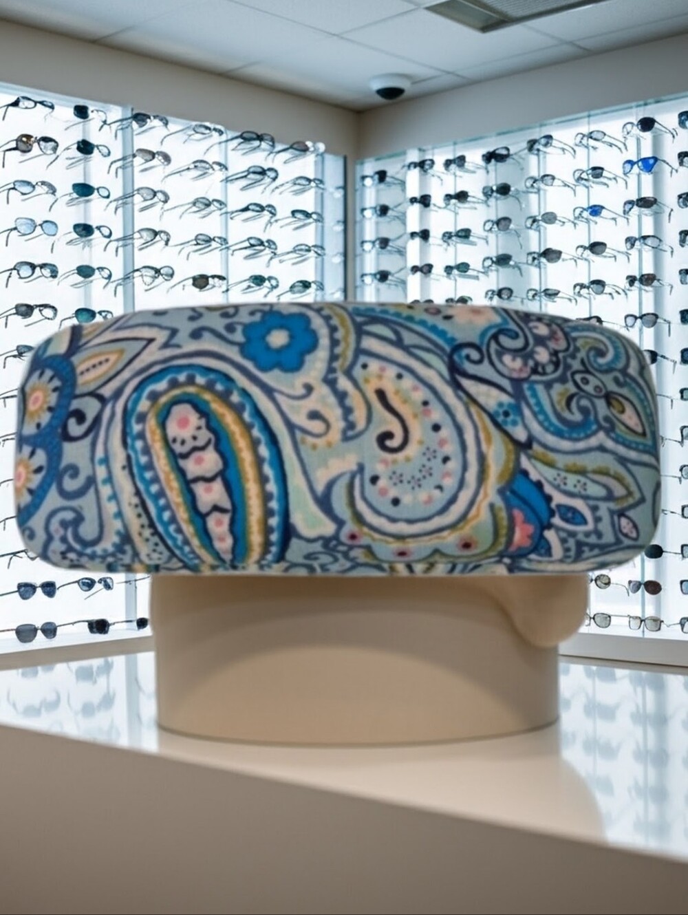 Vera Bradley Blue Paisley Hard Eyeglass Case